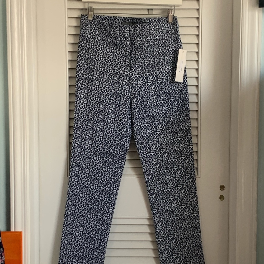 Floral Printed Ankle Pants